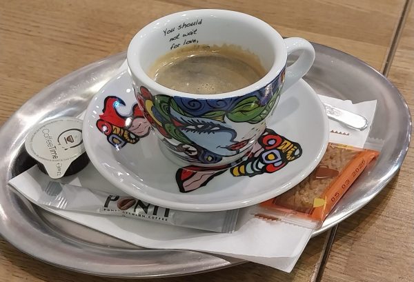 cafe lungo flat white