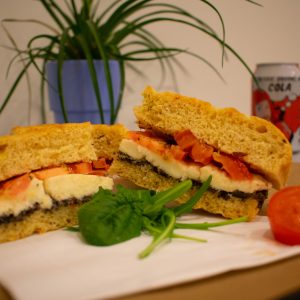 Focaccia Tapenade d'olive Mozzarella